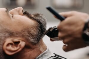 Maquina de acabamento cortar cabelo profissional kemei 2299